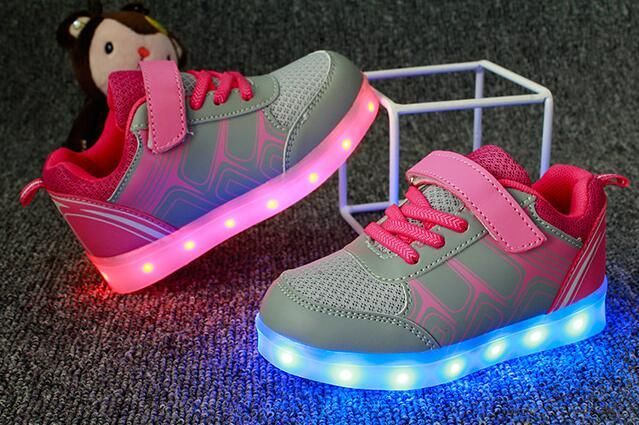 Led Sportssneakers For Barn