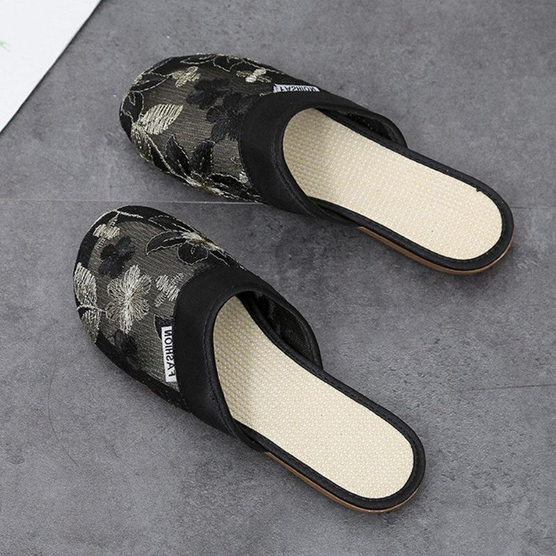 Kvinner Blomsterblomstermønster Hollow Out Comfy Closed Toe Casual Flat Slipper