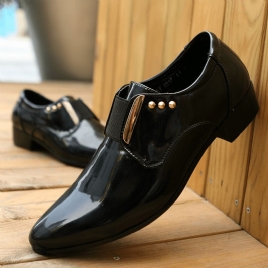 Menn Patent Leather Glossy Spiss Toe Slip-On Dress Sko