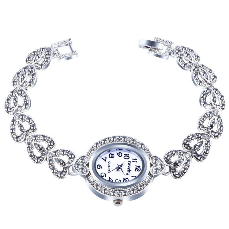 Qingxiya T10 Vanntett Crystal Dame Armbånd Watch Retro Style Love Heart Kvartsklokke