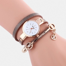 Retro Pu-Rem Rhinestone Multi-Layer Watch Metallanheng Justerbar Classic Lady Kvartsklokke