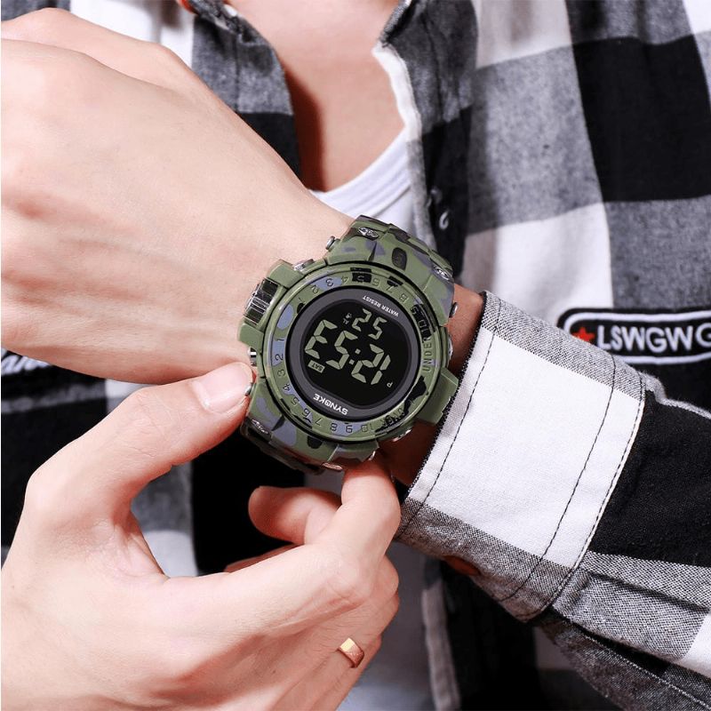 Synoke 9030 Mote Herreklokke Vanntett Uke Display Alarm El Light Camouflage Digital Watch