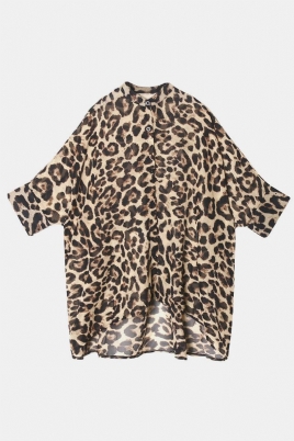 Leopardprint Bluse Med Høy Og Lav Knapp